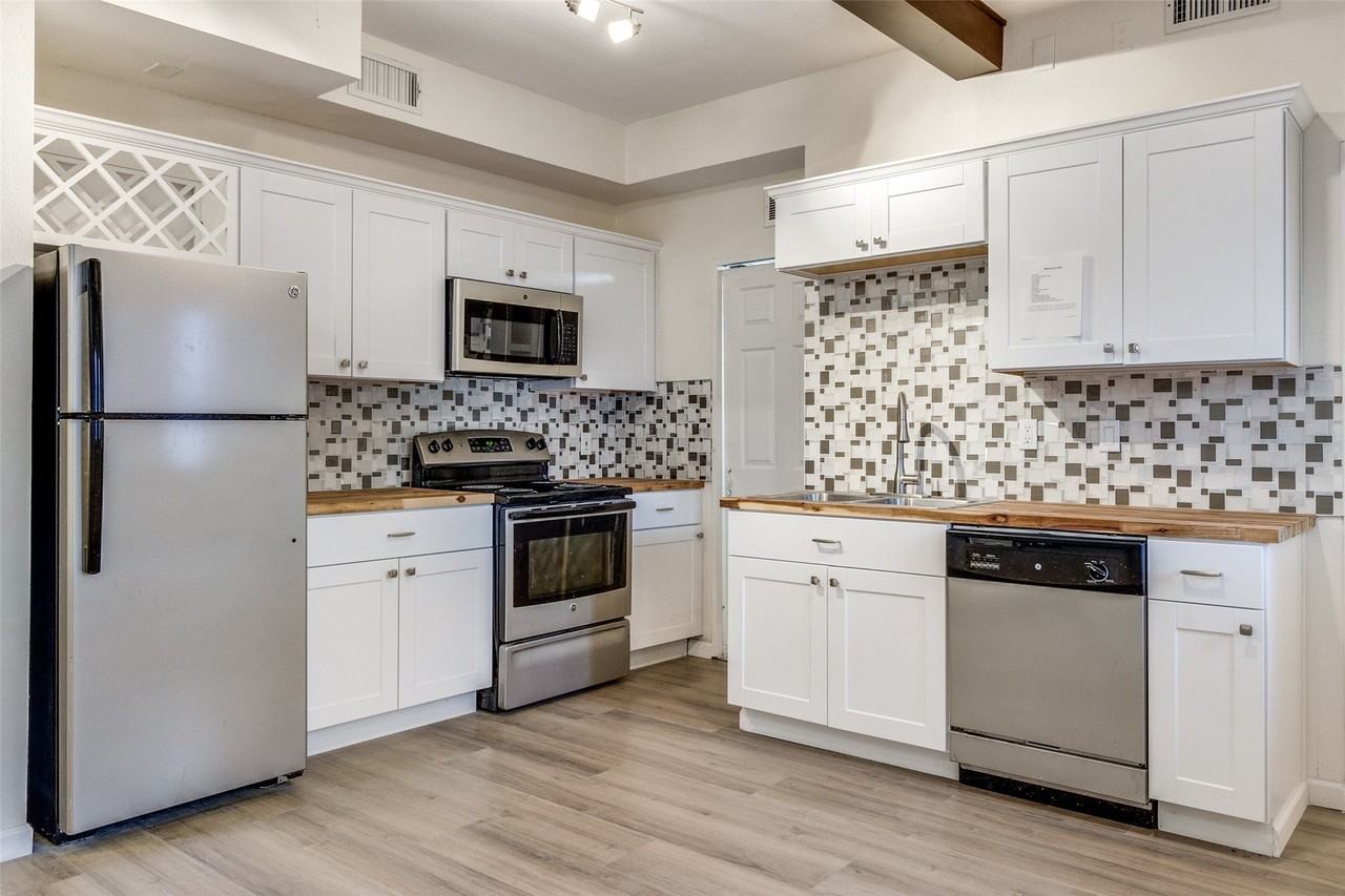 8404 Forest Ln #702 - Photo 6 of 12