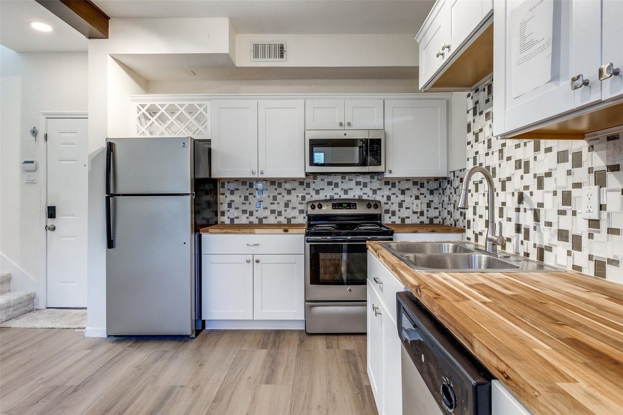 8404 Forest Ln #702 - Photo 7 of 12