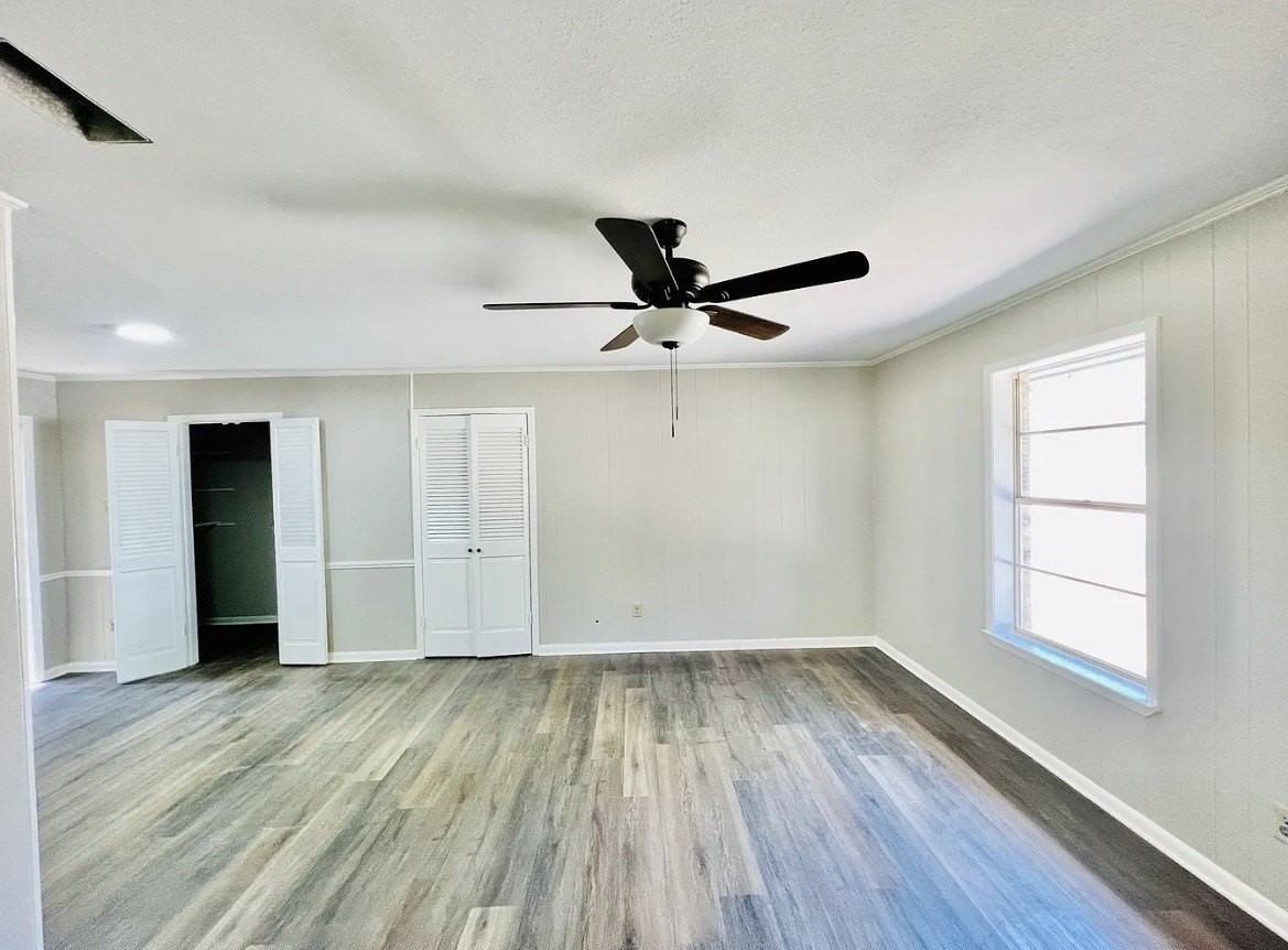 312 Gladstone St - Photo 5 of 18