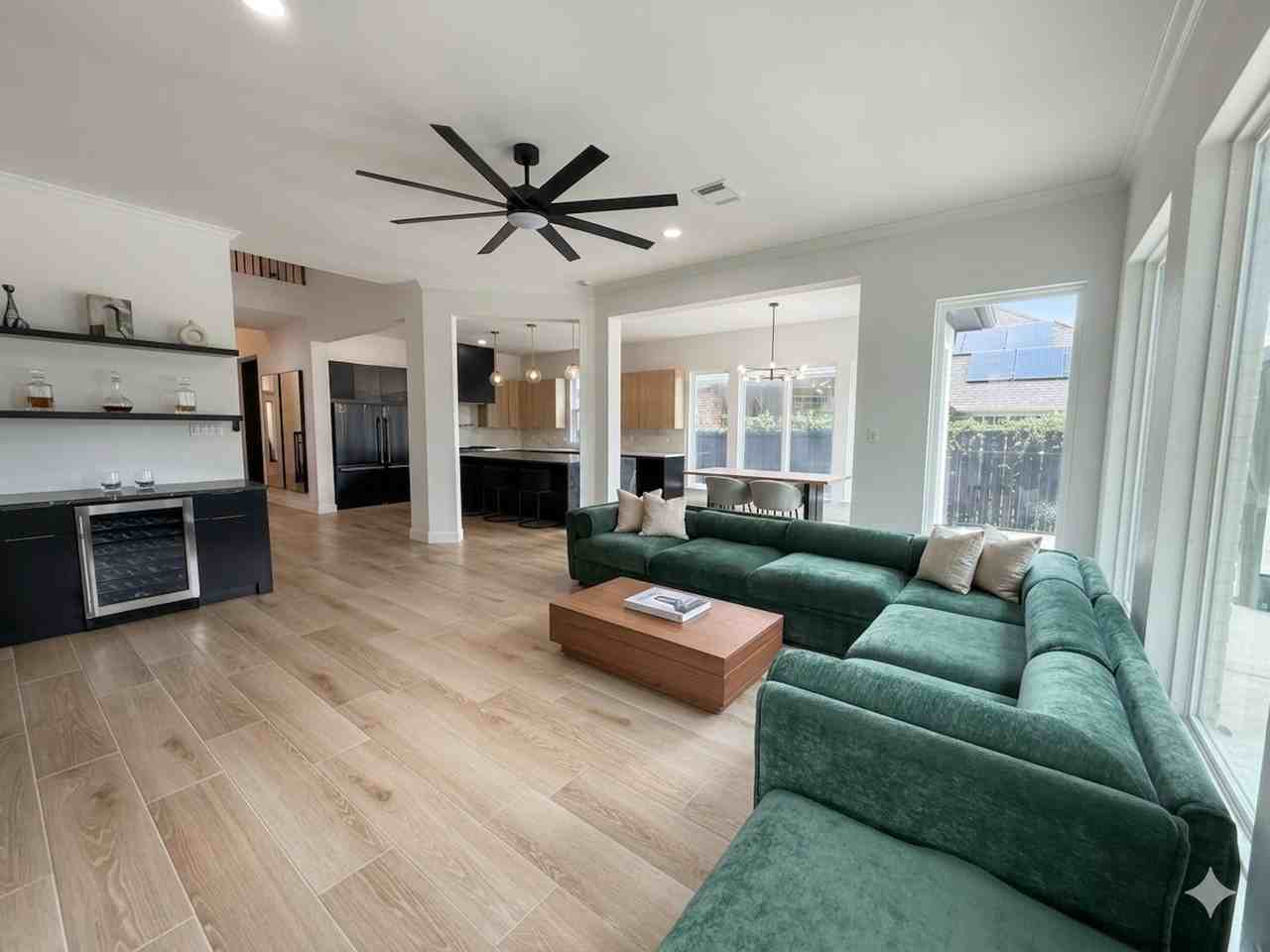 2302 Crest Park Dr - Photo 6 of 40