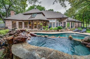 100 Oak Forest Ln - Photo 1 of 1