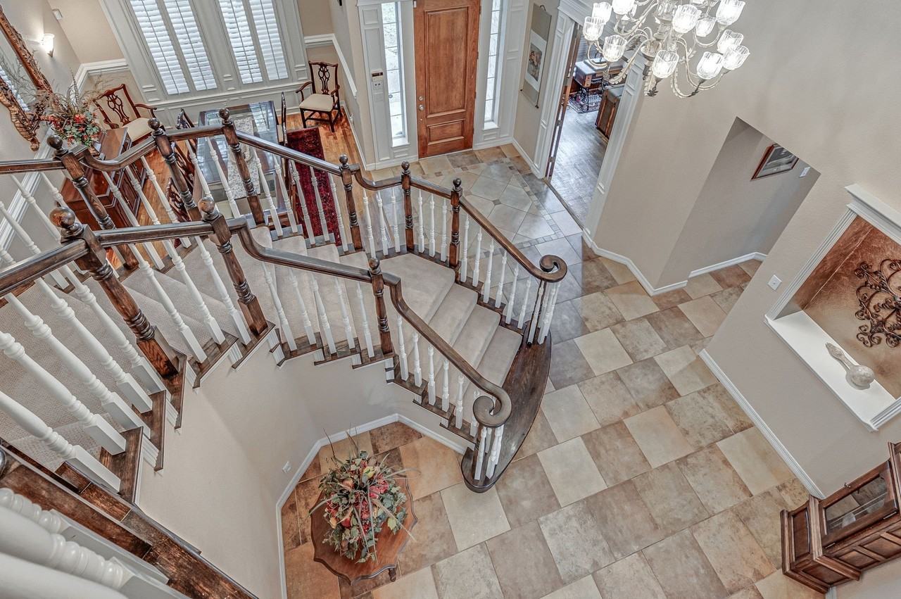 100 Oak Forest Ln - Photo 6 of 37