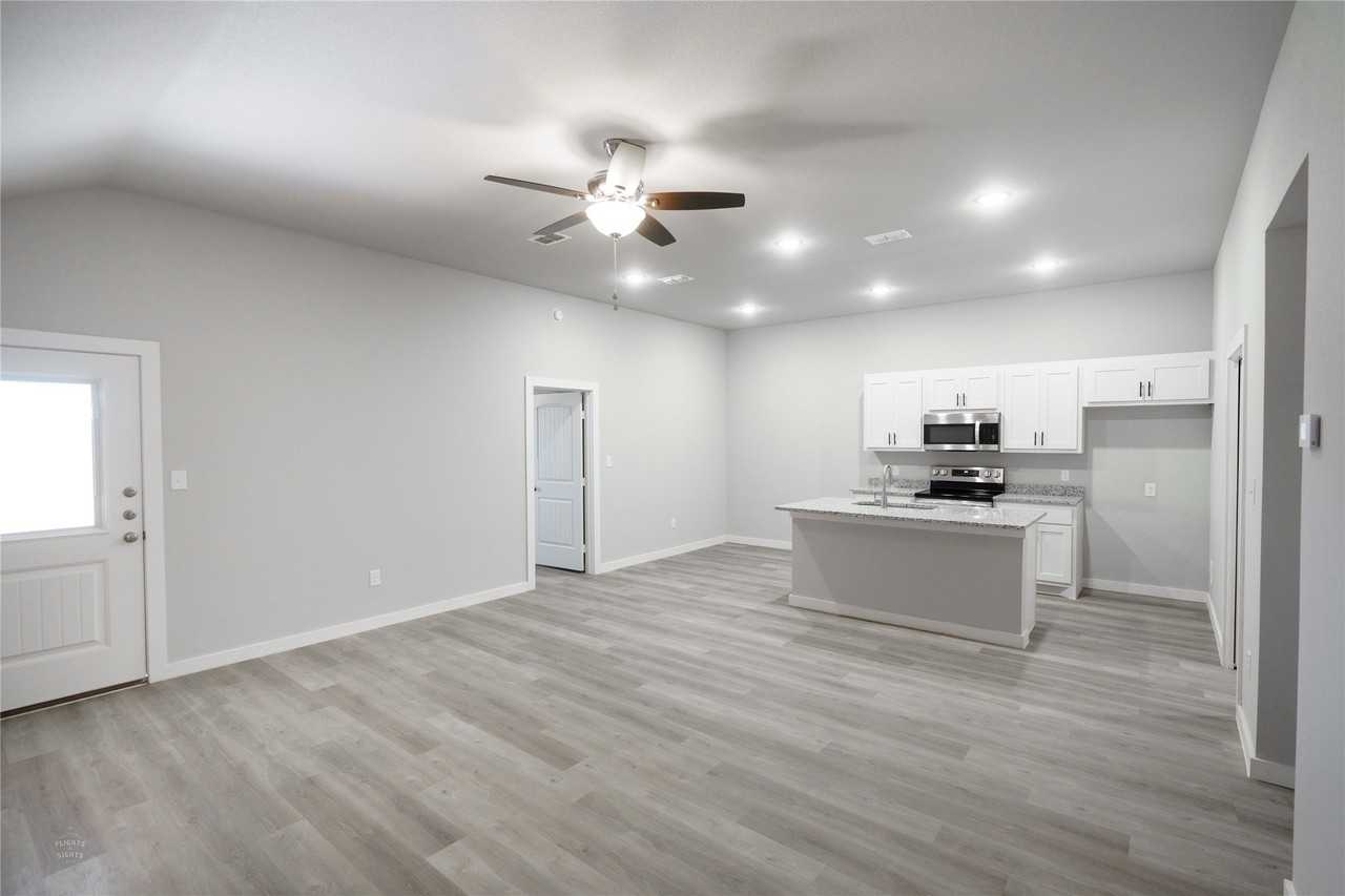 2702 Roman Ln - Photo 7 of 17
