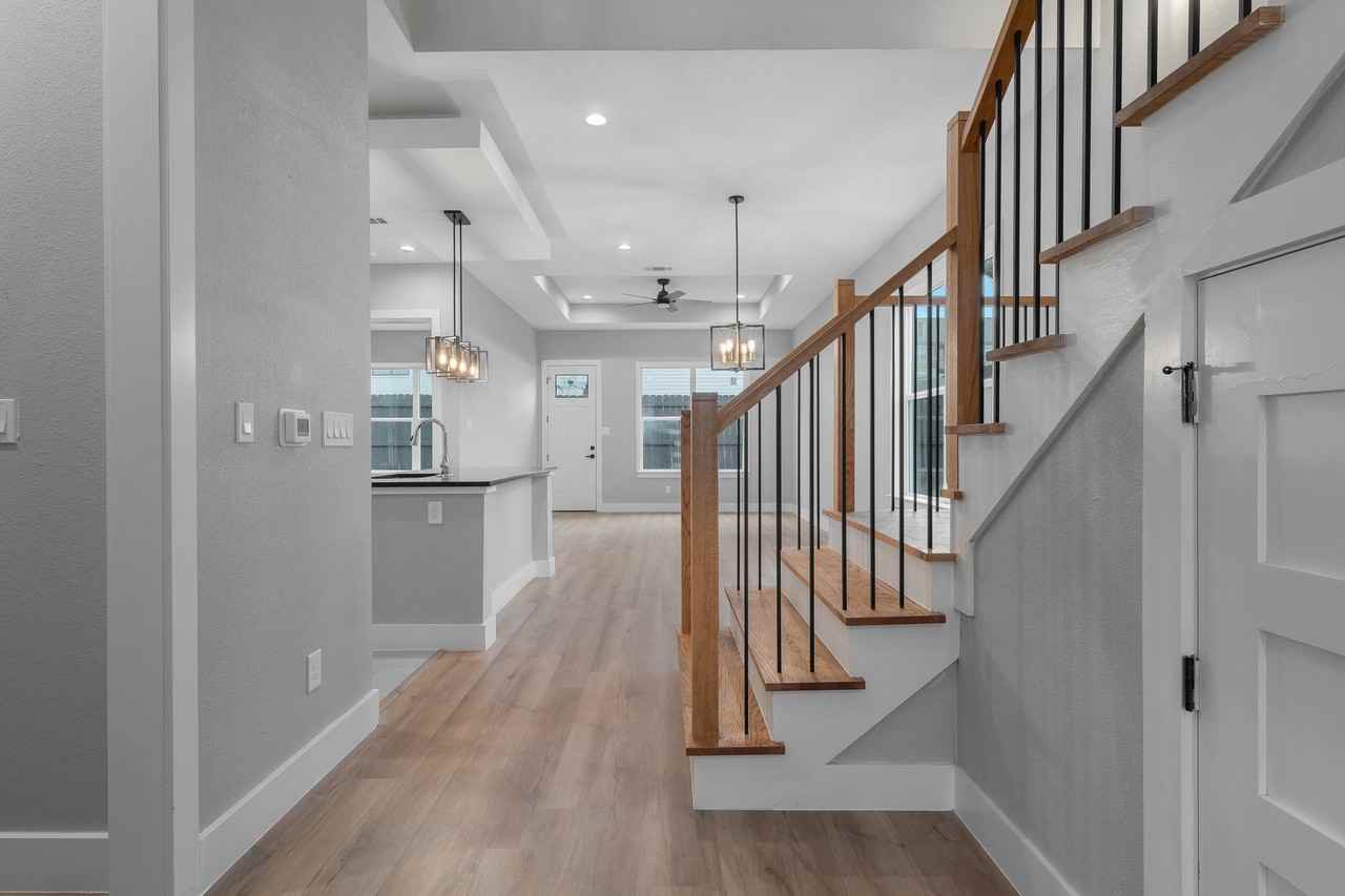 2810 Chicago St - Photo 3 of 27