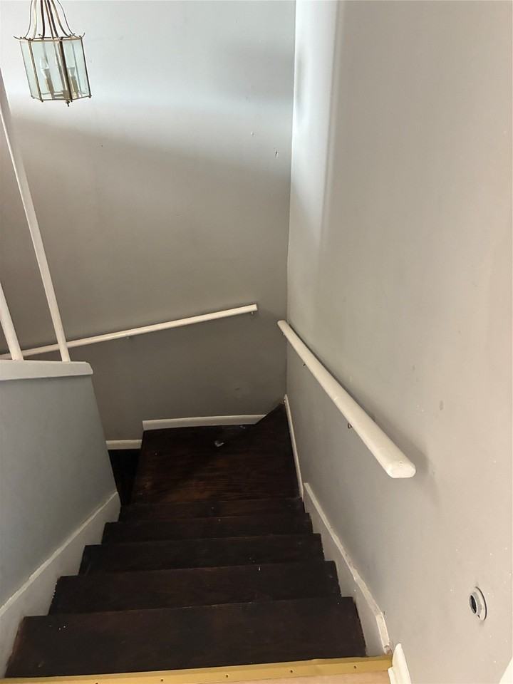 327 John Wesley Blvd - Photo 7 of 12