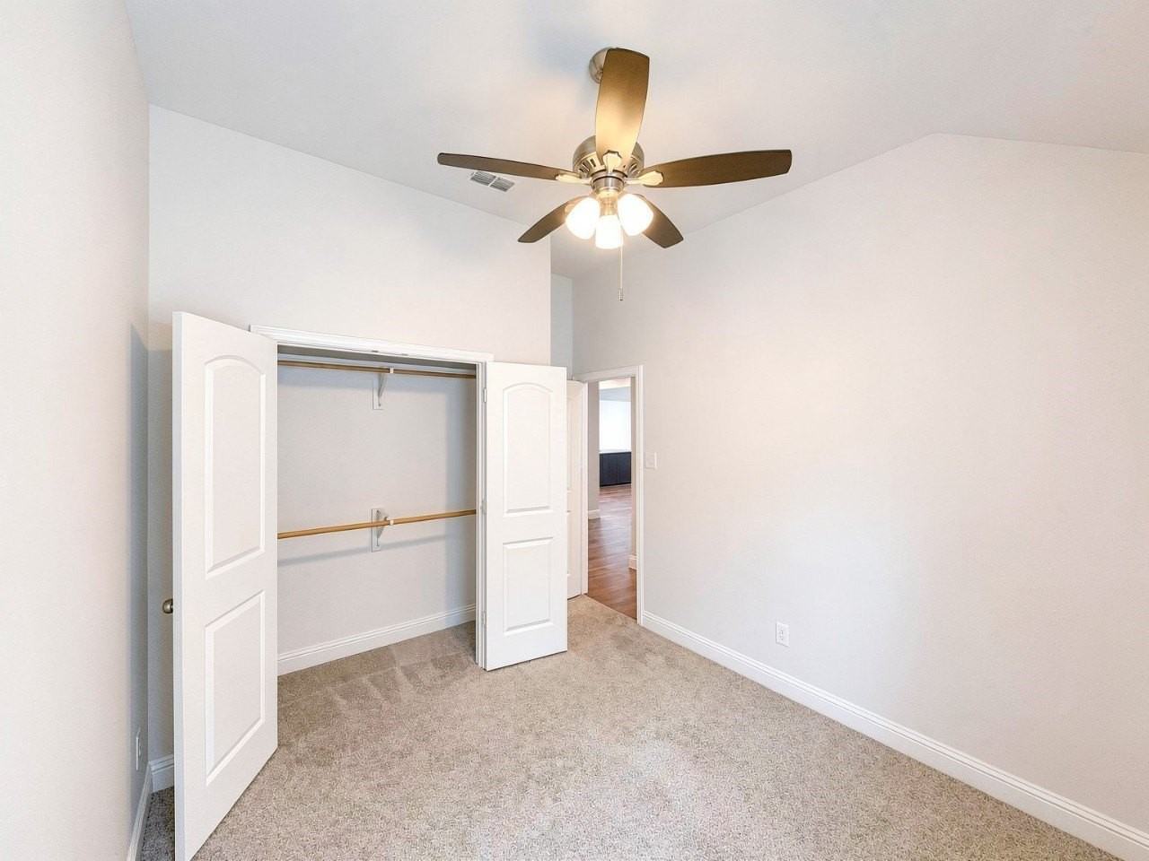 417 Cooper St - Photo 4 of 24