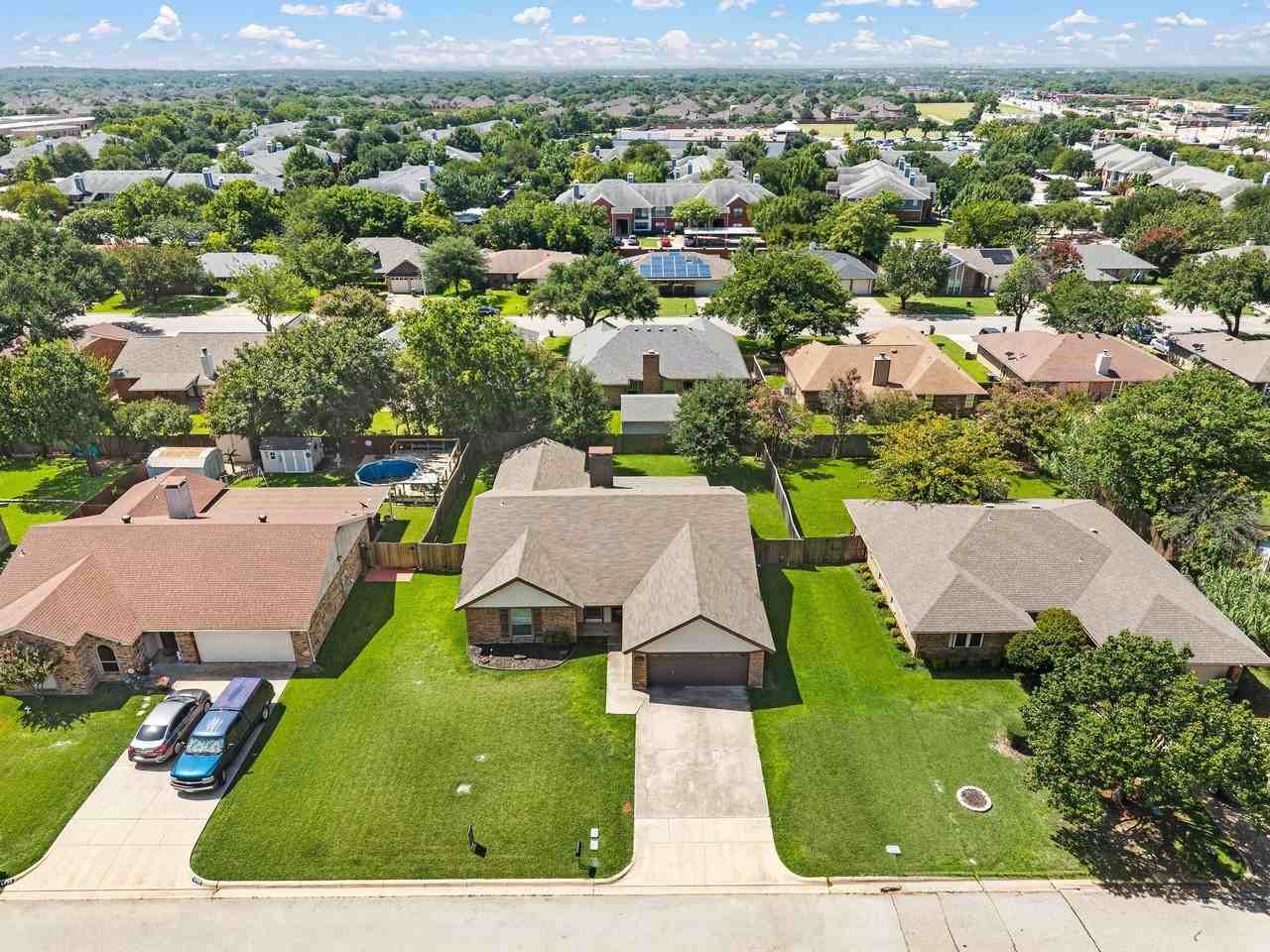 6728 Fair Meadows Dr - Photo 4 of 37
