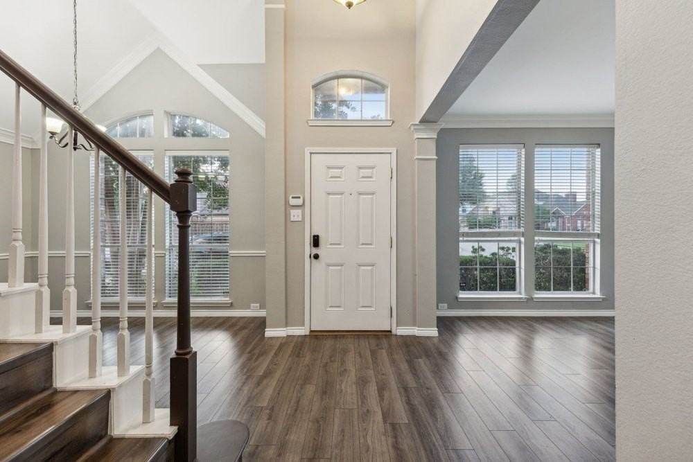 400 Moss Hill Rd - Photo 4 of 27