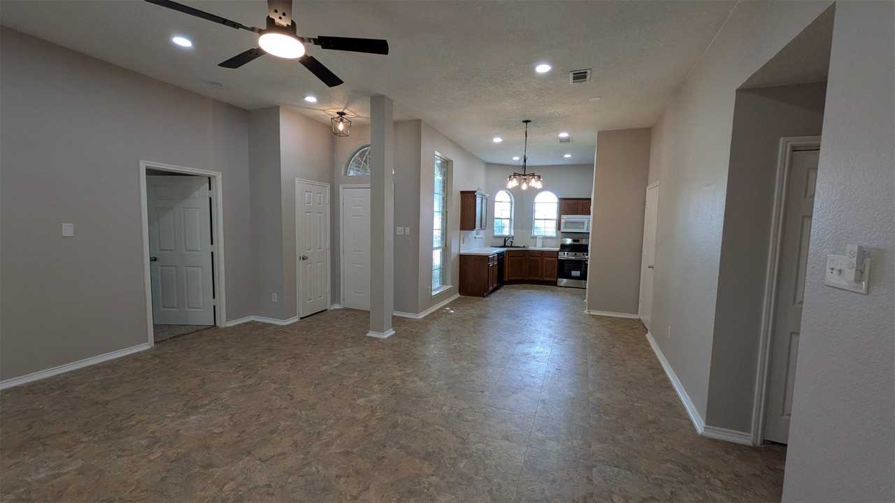 336 Cresthaven Dr - Photo 6 of 16