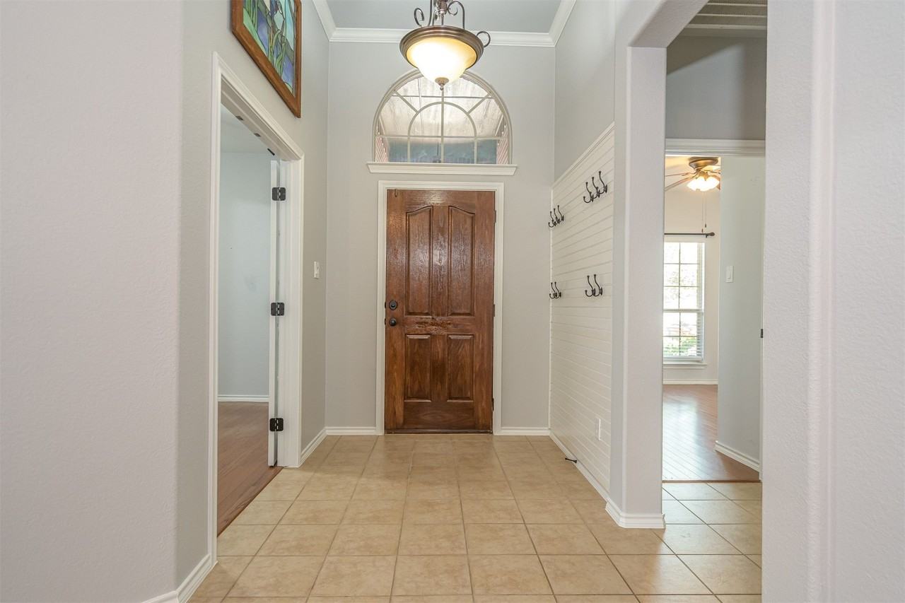 10025 Grey Crow Dr - Photo 3 of 40