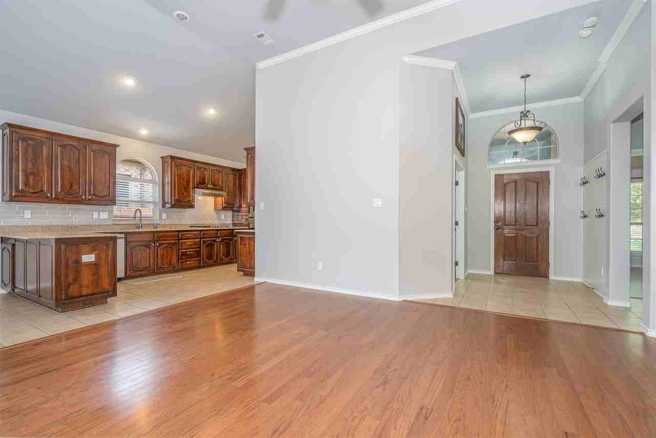 10025 Grey Crow Dr - Photo 4 of 40