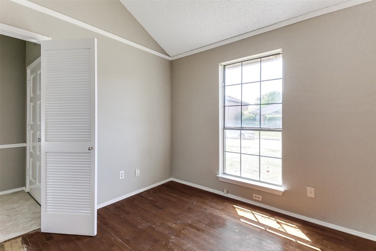1633 San Francisco St - Photo 6 of 25