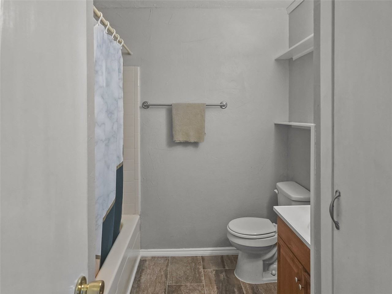 701 Idlewilde Dr - Photo 5 of 12