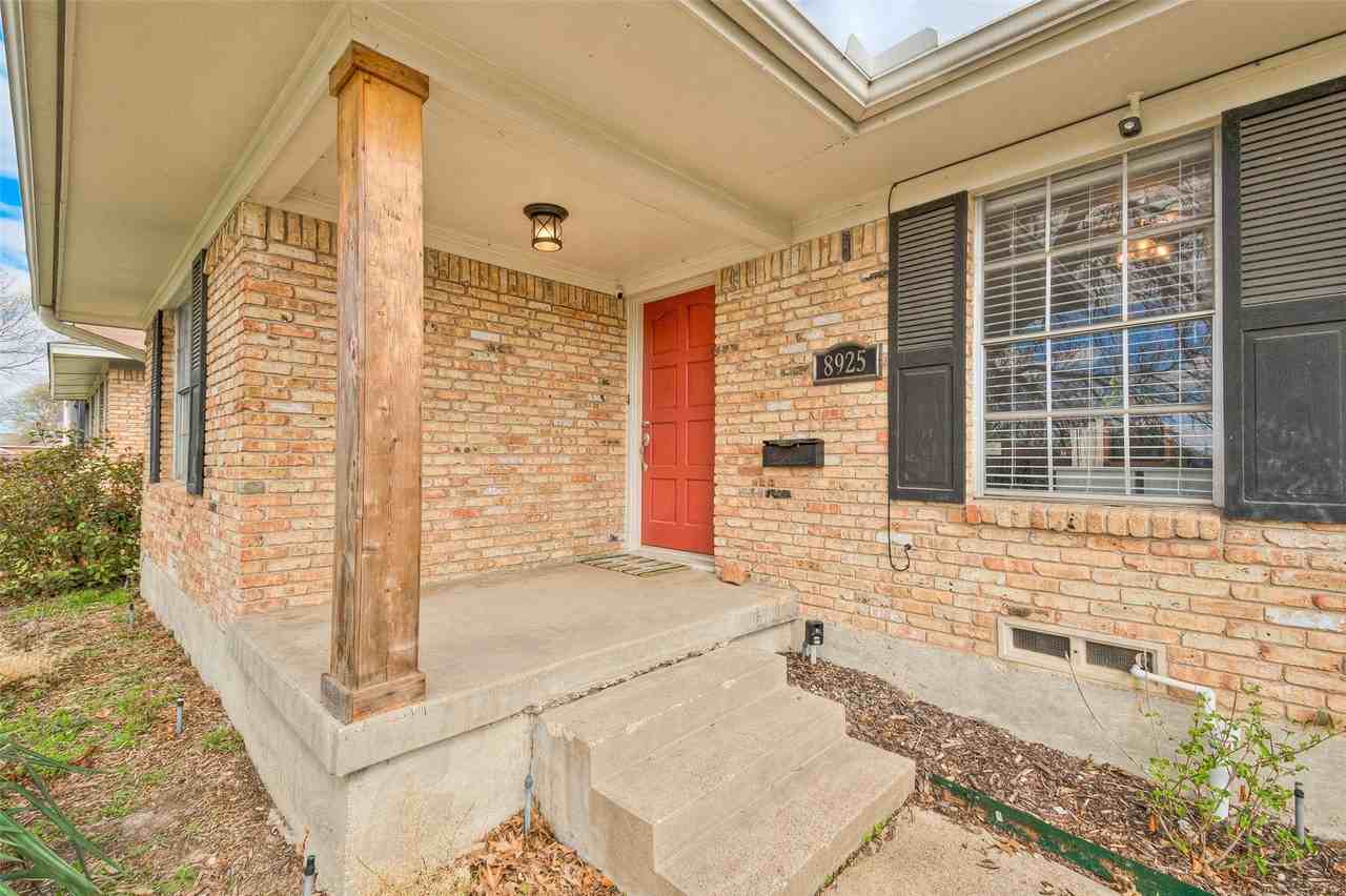 8925 Stanwood Dr - Photo 2 of 27