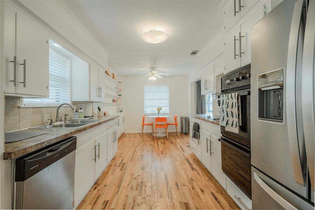 8925 Stanwood Dr - Photo 4 of 27