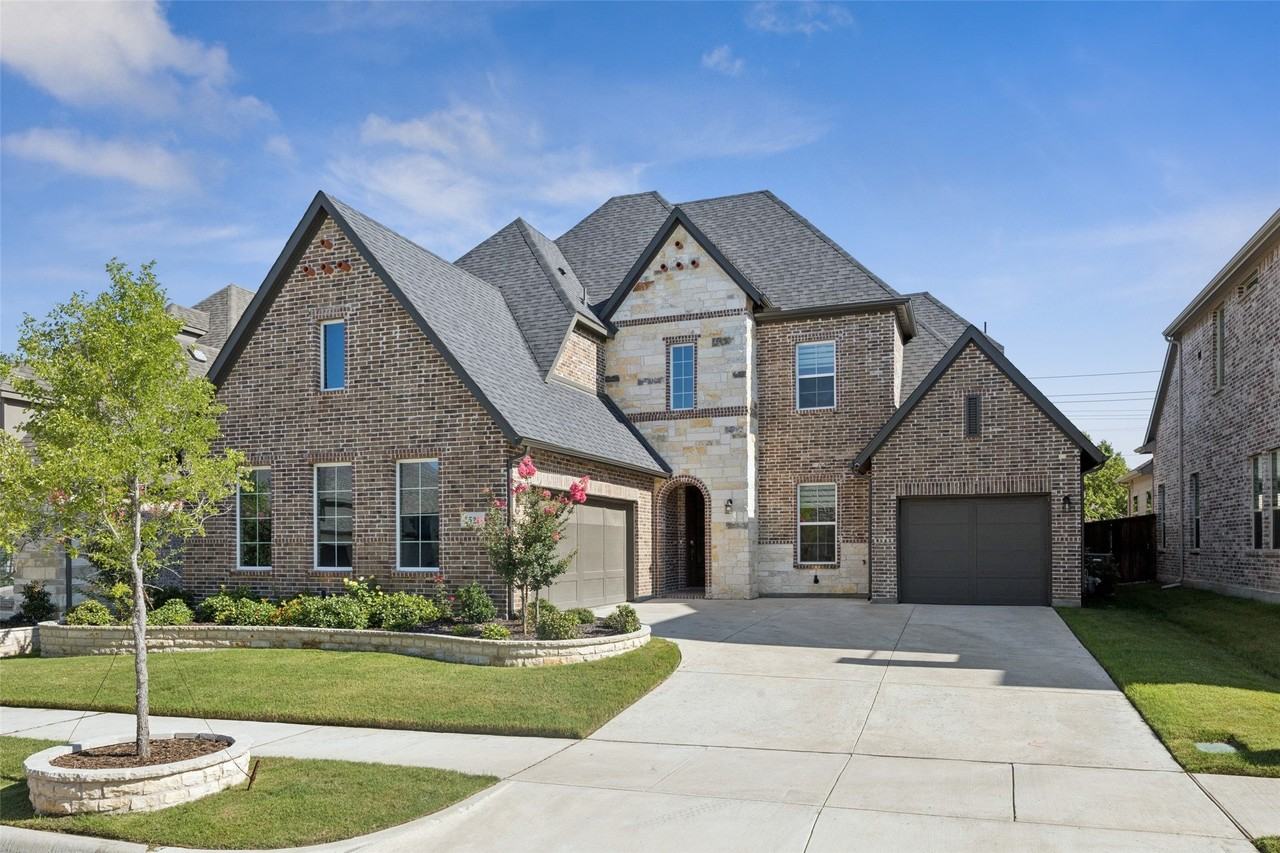 2521 Hampstead Ln
