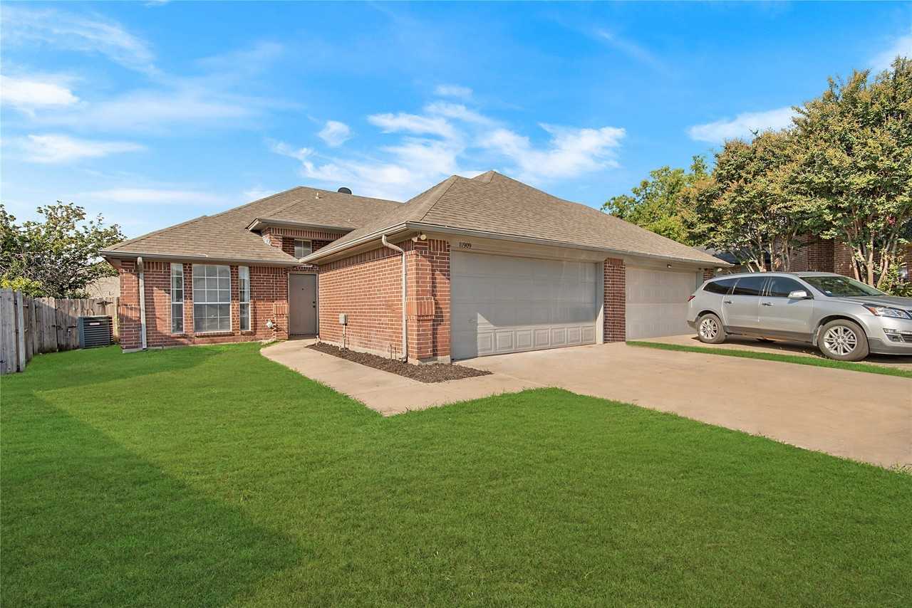 11909 Rhulen Ct - Photo 3 of 23