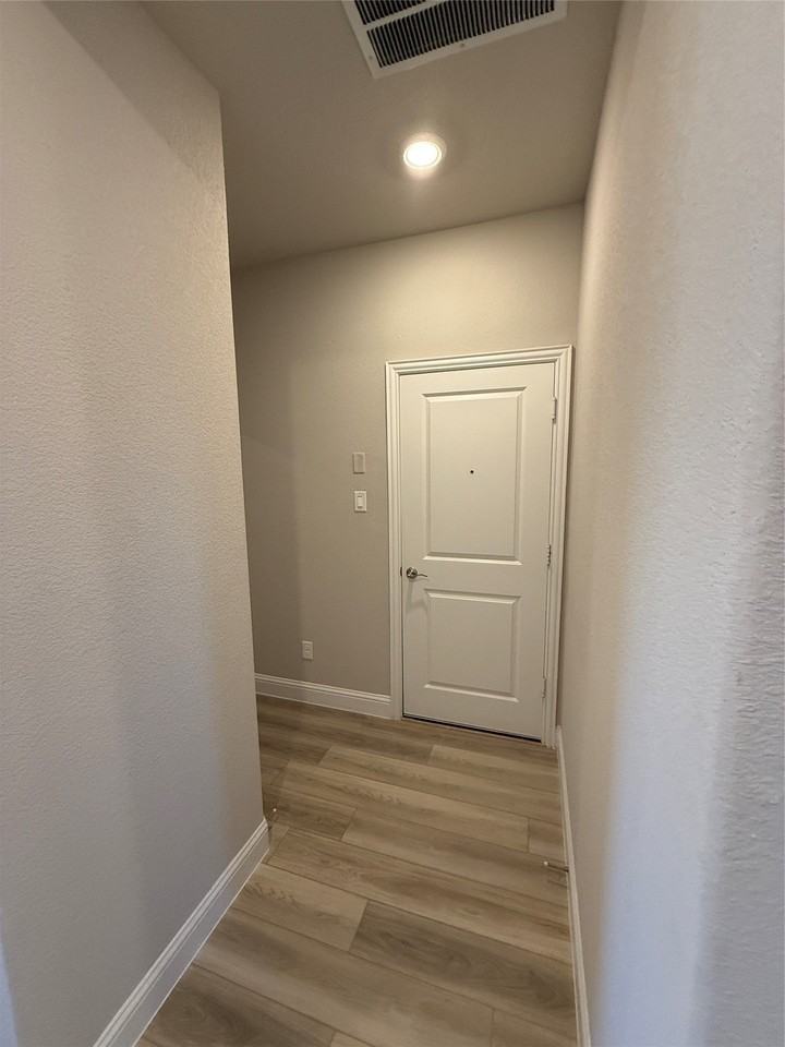 3215 Sedge Grass Dr - Photo 5 of 24