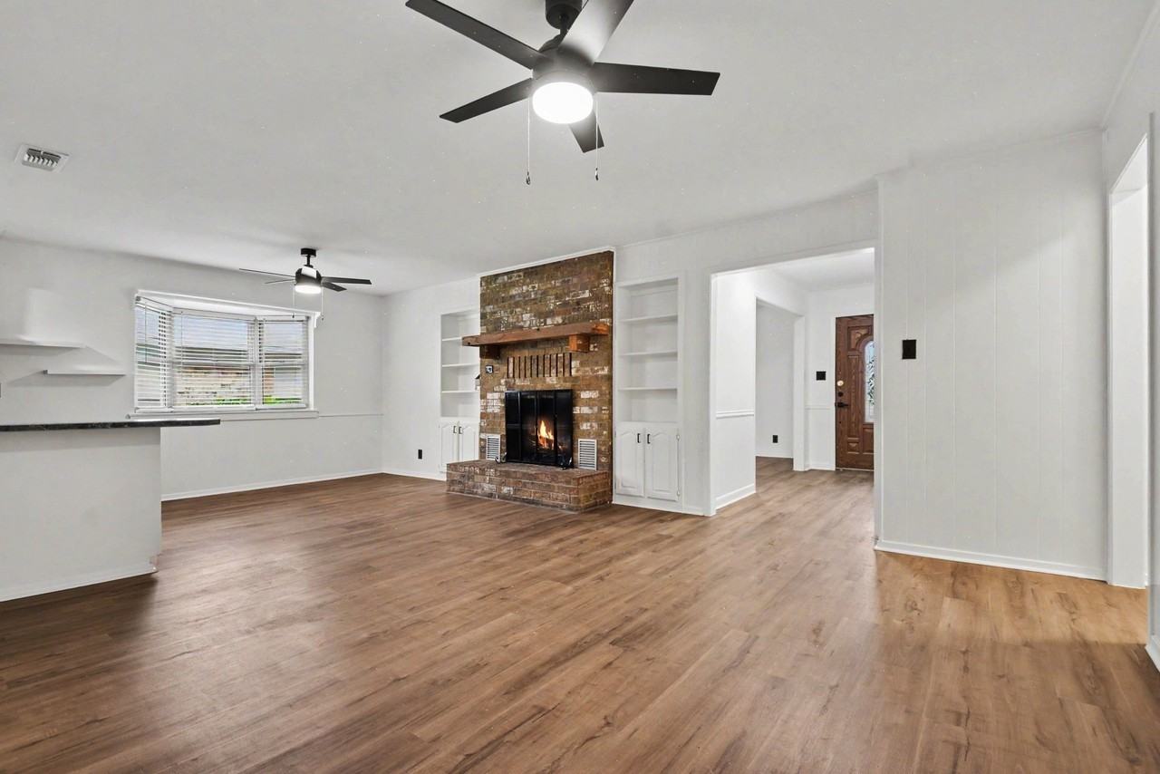 3407 Tipps Dr - Photo 6 of 30