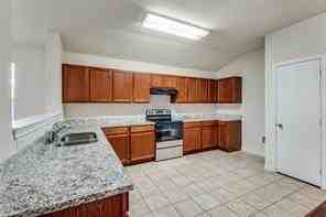 1942 Ryder Dr - Photo 4 of 12