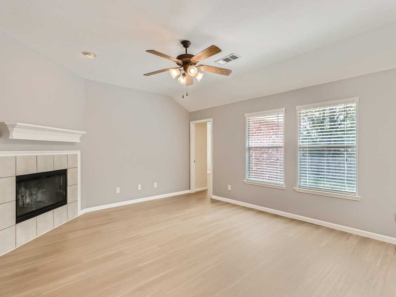 1429 Constantina Dr - Photo 6 of 38