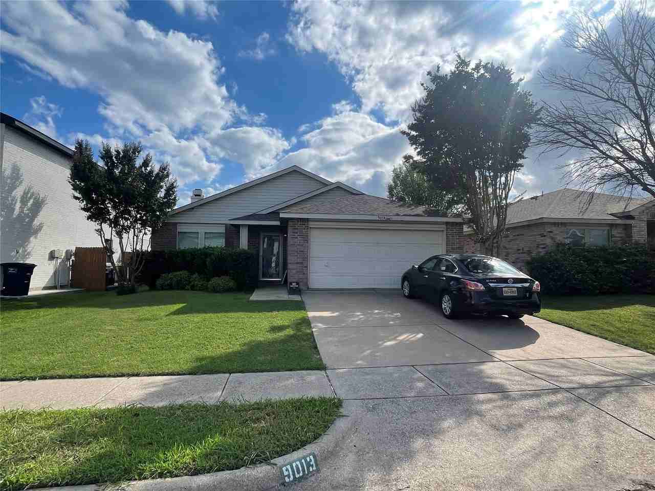 9013 Fremont Trl