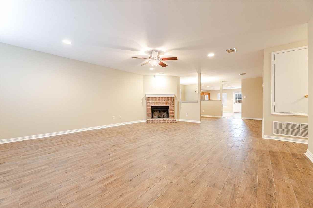 9013 Fremont Trl - Photo 3 of 27