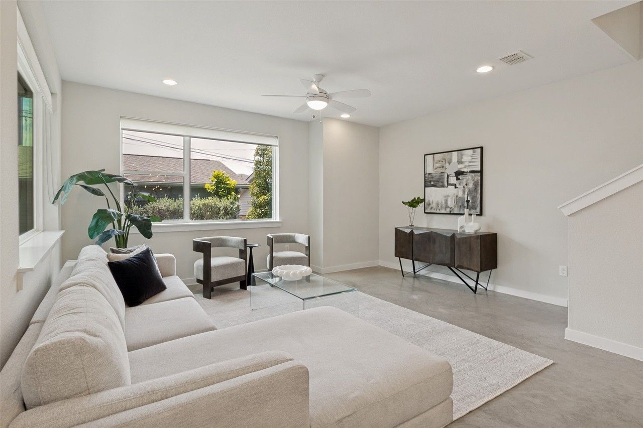 5404 Winton St - Photo 3 of 26