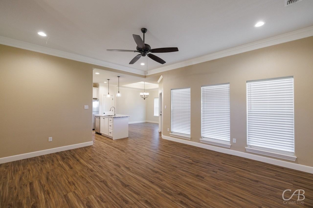 7325 Wildflower Way - Photo 2 of 34