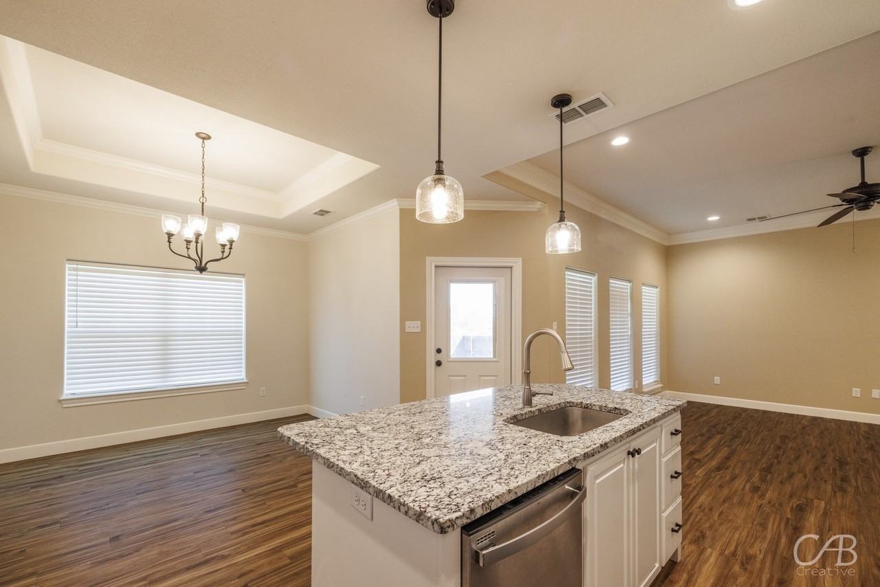 7325 Wildflower Way - Photo 4 of 34