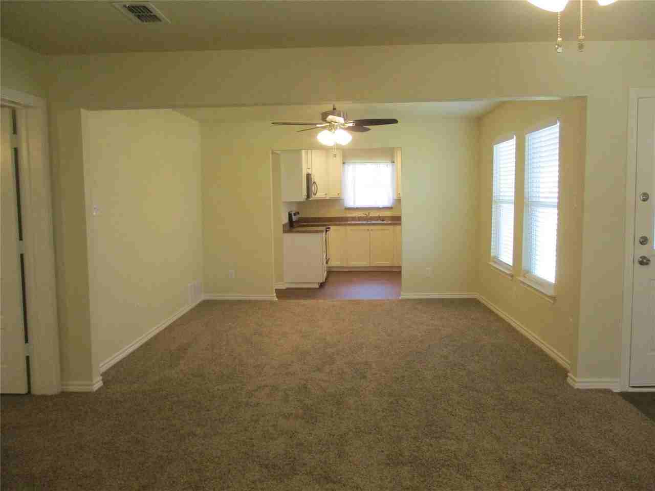 1718 Nw Dallas St - Photo 3 of 39