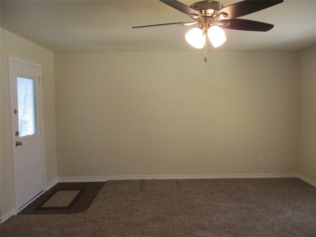 1718 Nw Dallas St - Photo 4 of 39