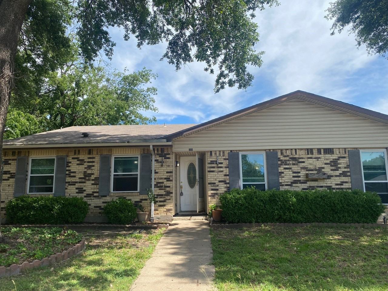 1109 Cross Bend Rd