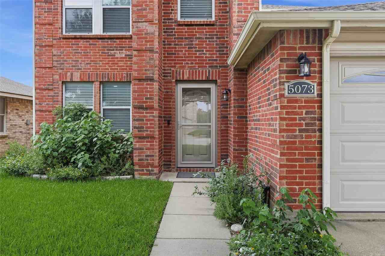 5073 Village Stone Ct - Photo 2 of 18