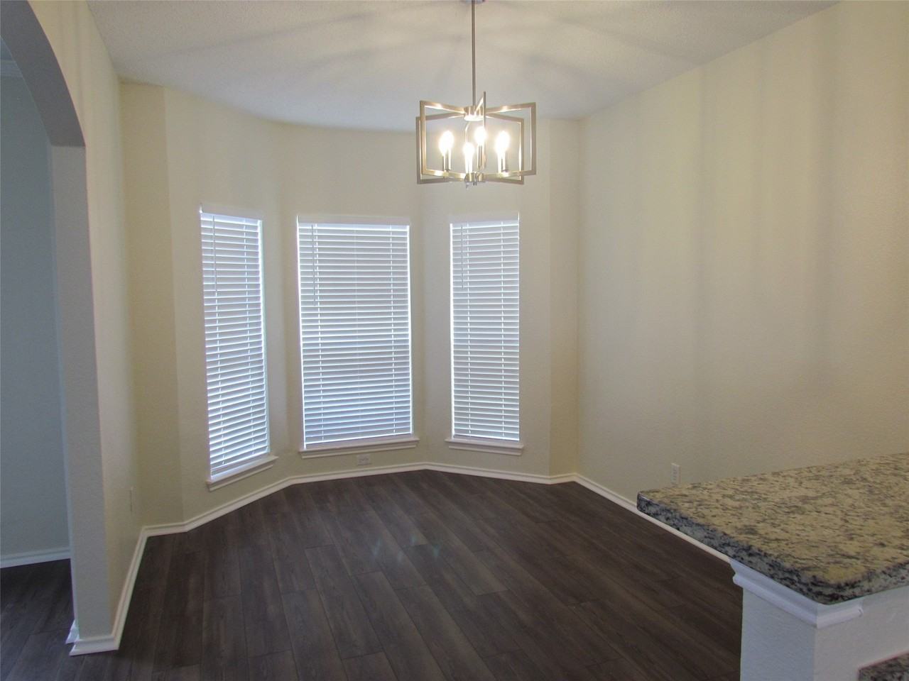 138 Blanchard Dr - Photo 3 of 15