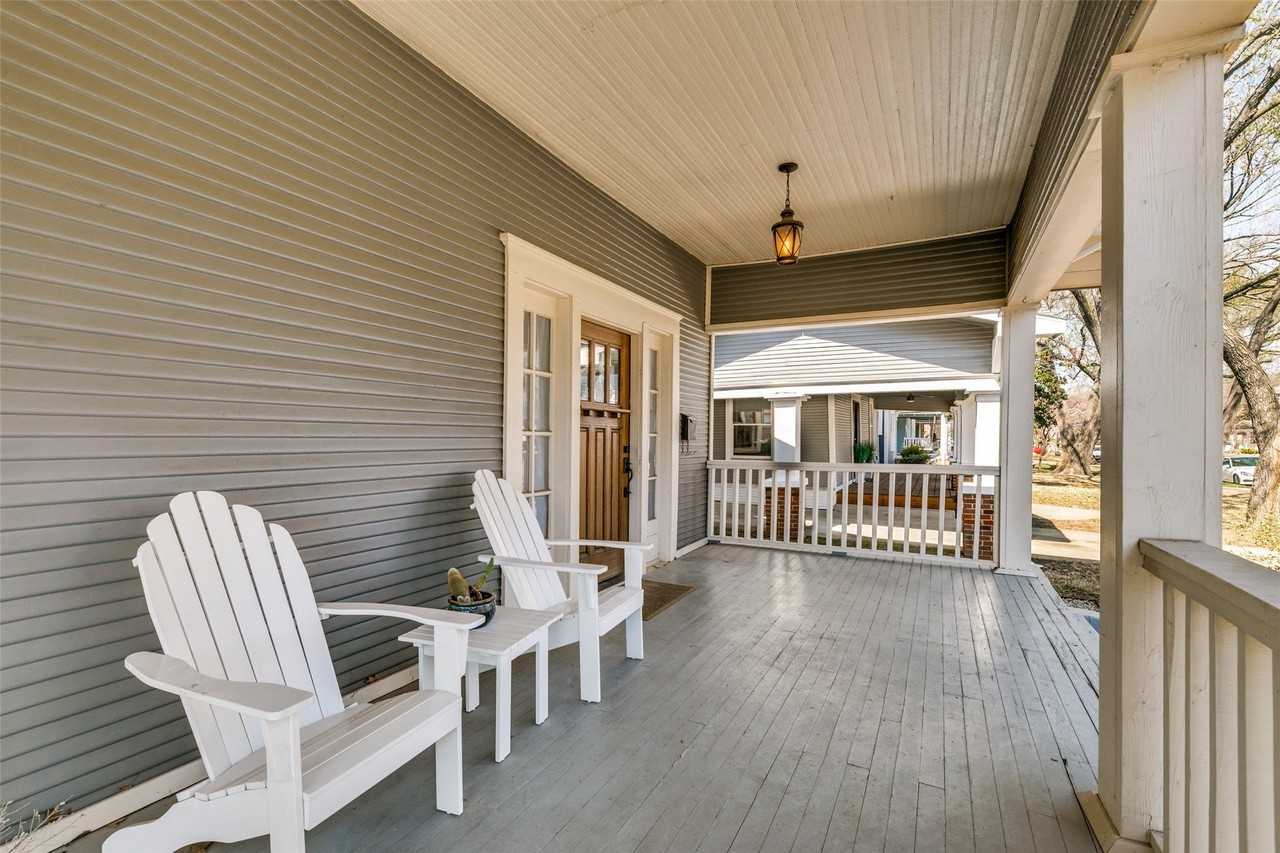 341 S Edgefield Ave - Photo 3 of 25