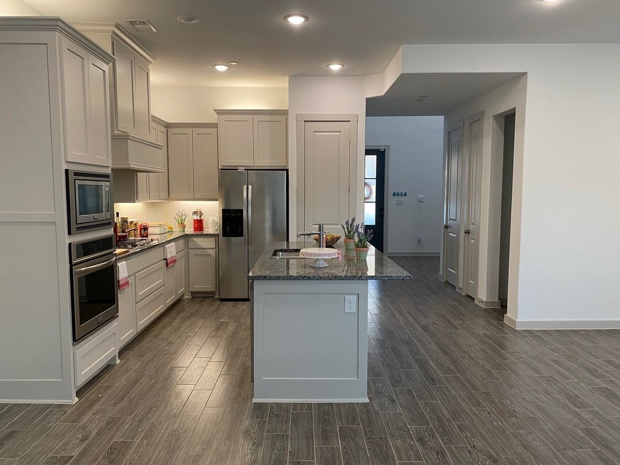 930 Marian Dr - Photo 5 of 27