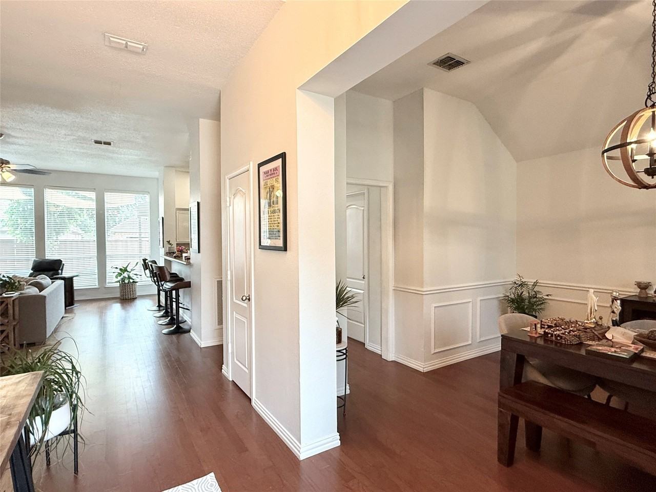 11413 Amber Valley Dr - Photo 2 of 20