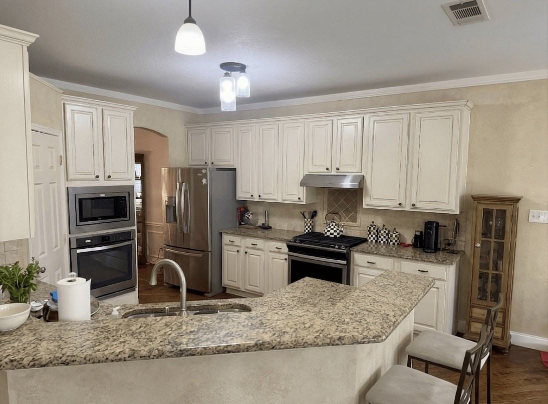 3704 Winding Way - Photo 5 of 18