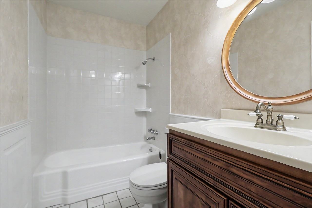 807 Edgefield Dr - Photo 4 of 22