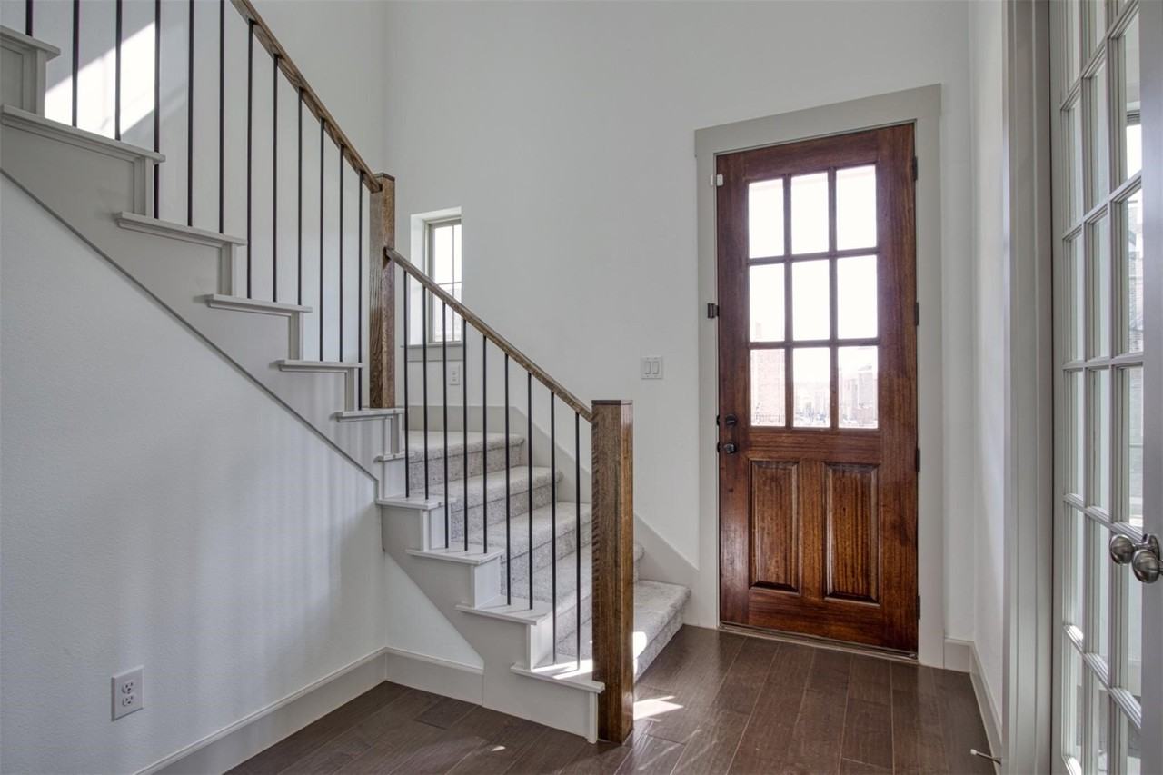 852 Deer Run Rd - Photo 3 of 28