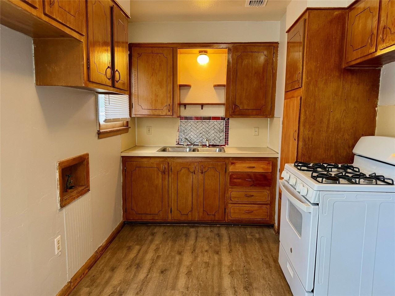 5349 Questa Dr - Photo 4 of 14