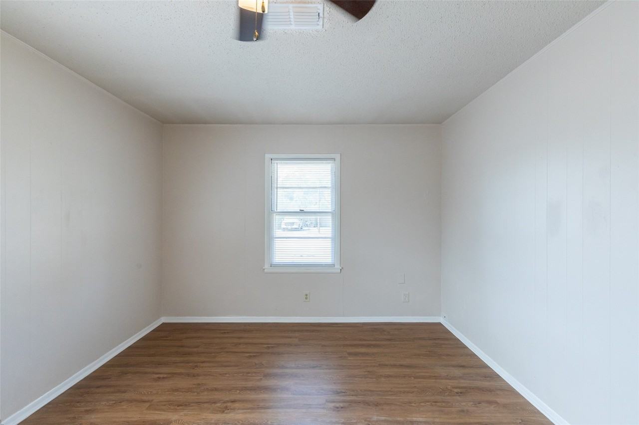 765 E North 12th St - Photo 6 of 28