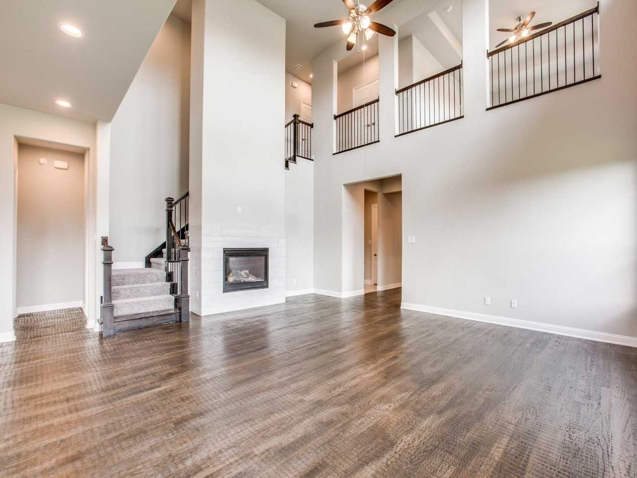 2701 Deansbrook Dr - Photo 4 of 25