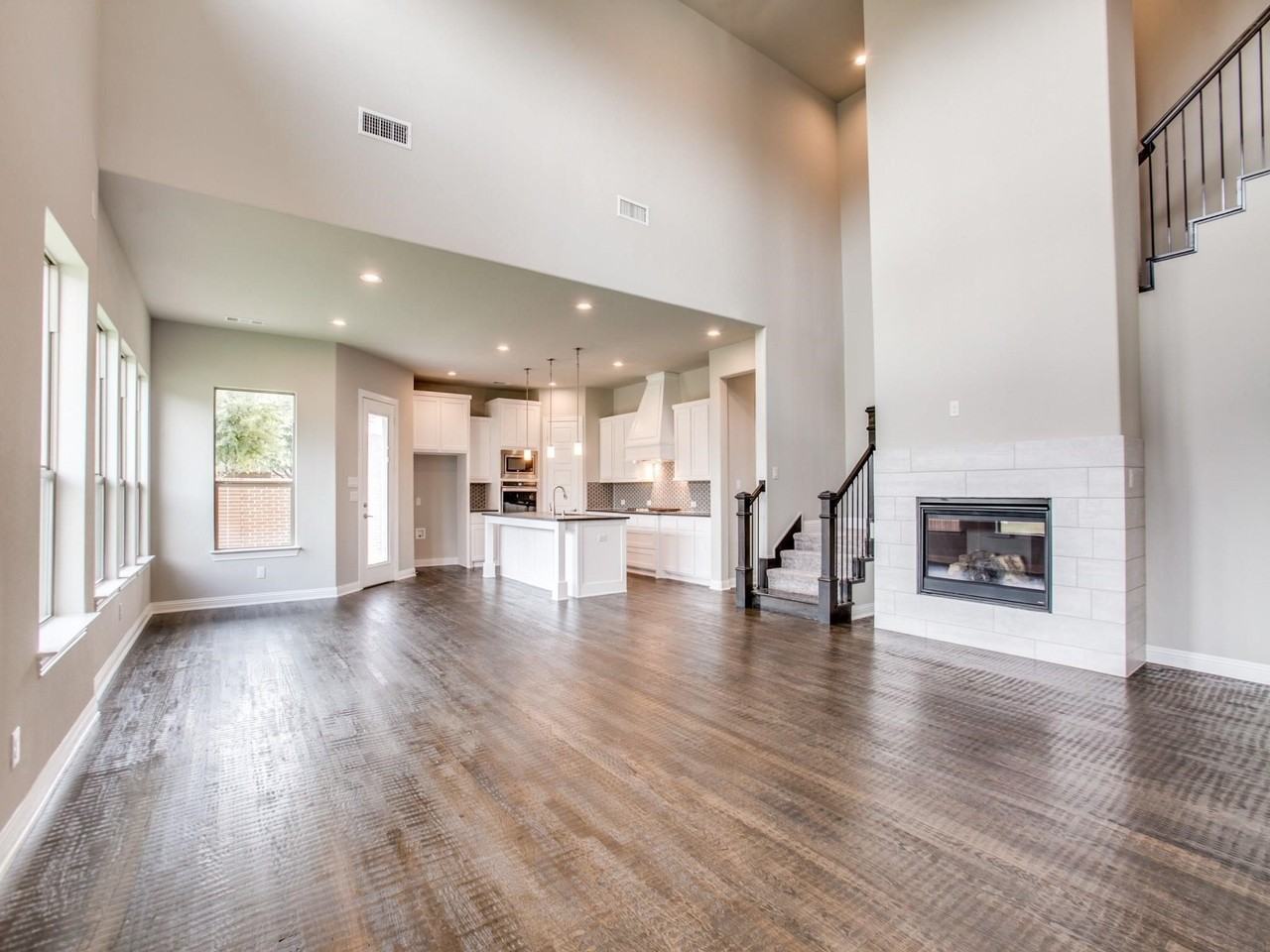 2701 Deansbrook Dr - Photo 5 of 25