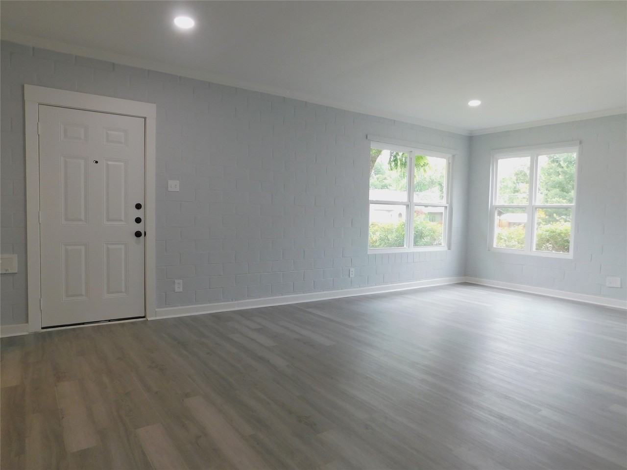 428 Fulton St - Photo 7 of 34