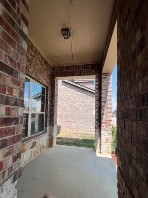 2405 Larimar Dr - Photo 3 of 21