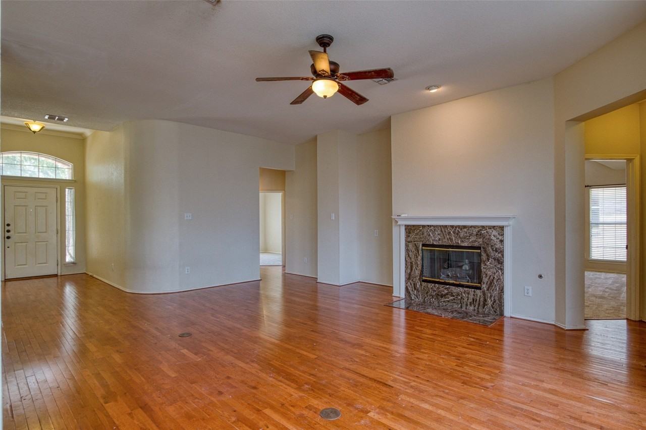11902 Amber Valley Dr - Photo 7 of 22