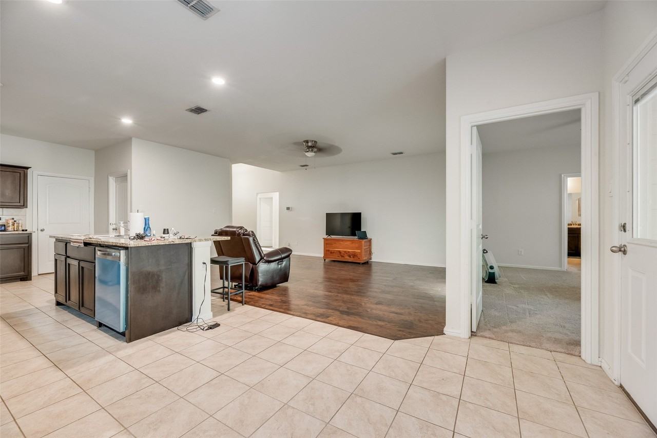 705 Ben Lake Trl - Photo 6 of 15