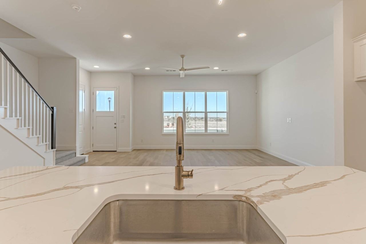 2142 Village Walk Pl - Photo 6 of 31